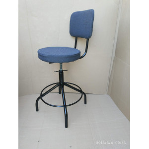 СТУЛ КАССИРА ВИНТОВОЙ М101Н580